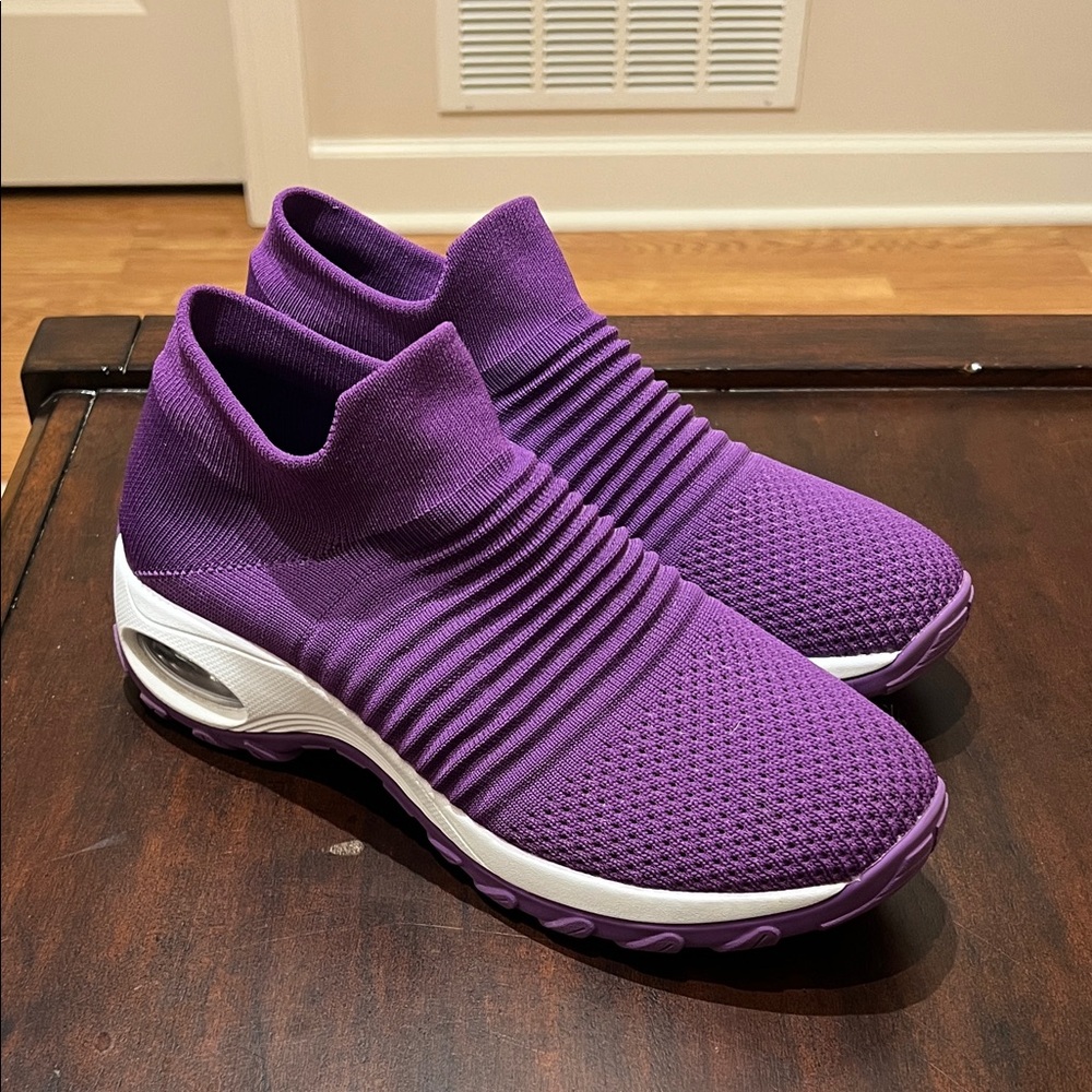 STQ athletic shoes